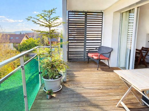 Apartment in Prévessin-Moëns, Ain