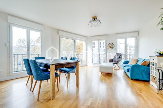 Apartment in Colombes, Hauts-de-Seine