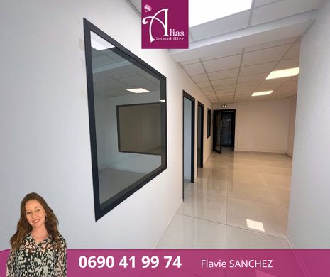 사무실 / Les Abymes, Guadeloupe