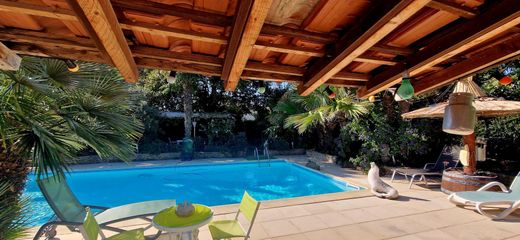 Элитный дом, Bollène, Vaucluse