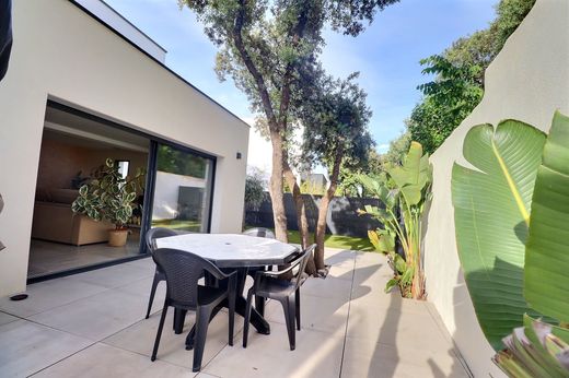 Luxury home in Baillargues, Hérault