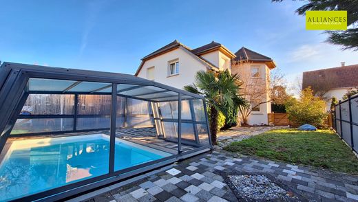 Wittelsheim, Haut-Rhinの高級住宅