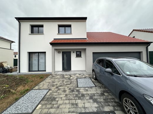 Luxe woning in Ennery, Moselle