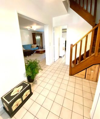 Luxus-Haus in Mérignac, Gironde