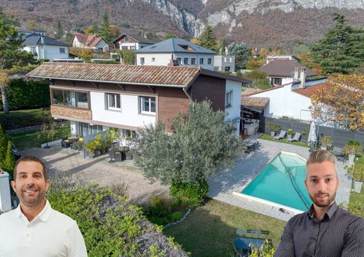 Luxury home in Bernin, Isère