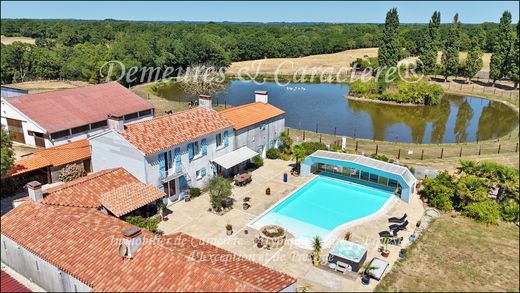 Casa di lusso a Challans, Vandea