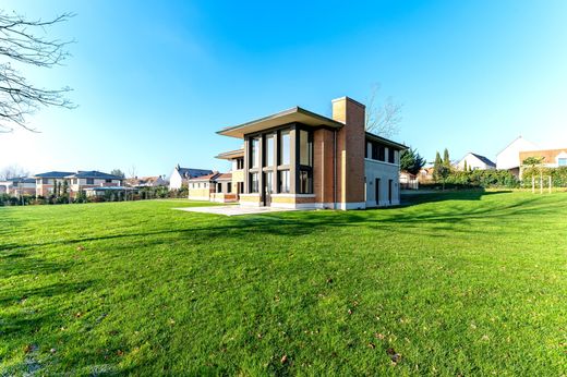 Villa en Magny-le-Hongre, Sena y Marne