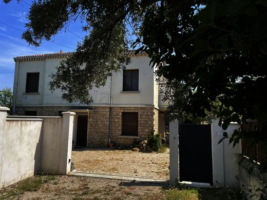 Maison de luxe à Villeneuve-lès-Avignon, Gard