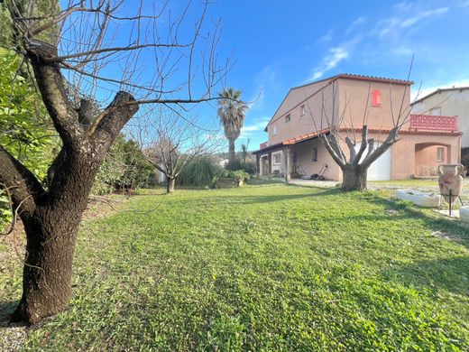 Maison de luxe à Maureillas, Pyrénées-Orientales