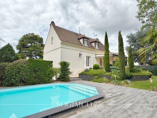 Luxury home in Claye-Souilly, Seine-et-Marne