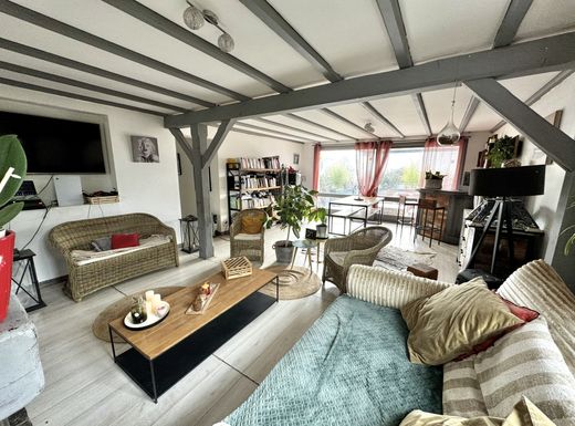 Πολυτελή κατοικία σε Fillinges, Haute-Savoie