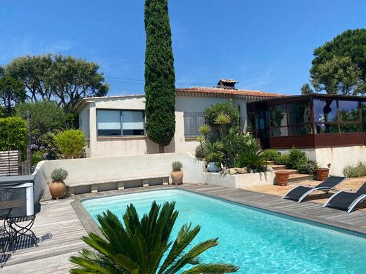 Casa di lusso a Grimaud, Var