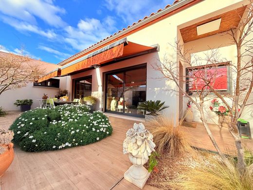 Villa in Pollestres, Pyrénées-Orientales