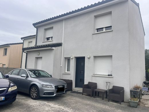 Luxury home in Mondonville, Upper Garonne
