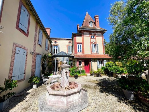 Luxury home in Barcelonne-du-Gers, Gers
