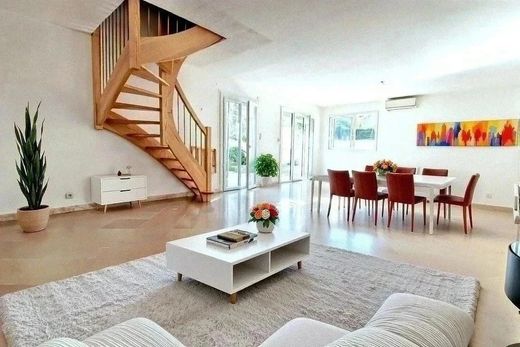 豪宅  Lançon-Provence, Bouches-du-Rhône