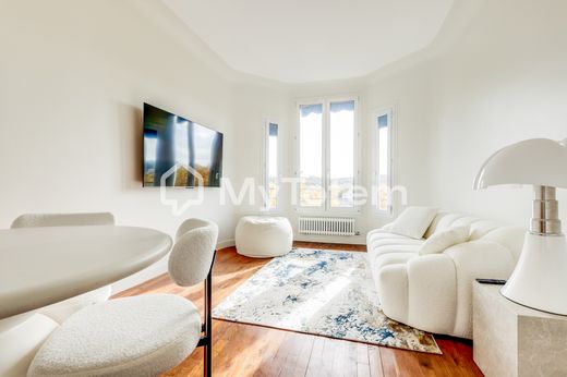 Apartment in Boulogne-Billancourt, Hauts-de-Seine