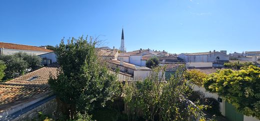 호화 저택 / Ars-en-Ré, Charente-Maritime