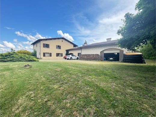 Casa di lusso a Beaurepaire, Isère