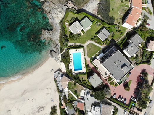 ﺷﻘﺔ ﻓﻲ Calcatoggio, South Corsica