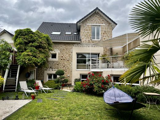 Πολυτελή κατοικία σε Brive-la-Gaillarde, Corrèze