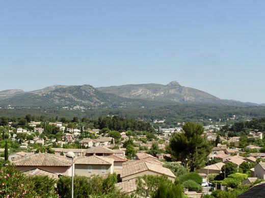 Luxus-Haus in La Penne-sur-Huveaune, Bouches-du-Rhône