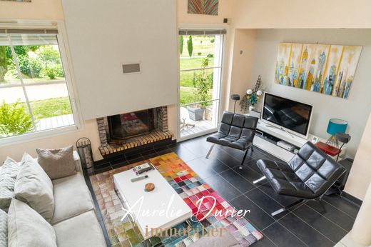 Luxury home in Tours, Indre and Loire