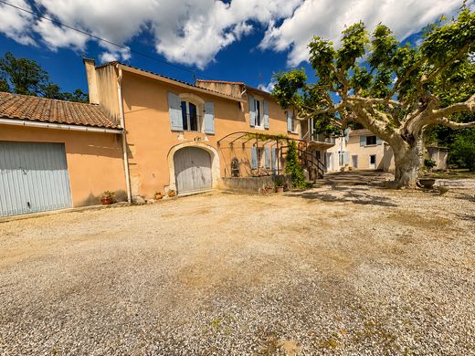 Villa in Eyragues, Bouches-du-Rhône