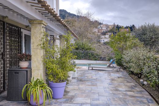 빌라 / La Turbie, Alpes-Maritimes