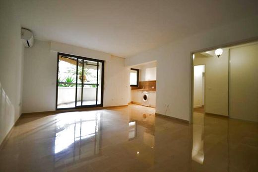 ニース, Alpes-Maritimesのアパートメント