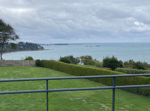 Πολυτελή κατοικία σε Ploubazlanec, Côtes-d'Armor