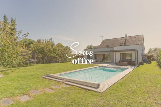 Πολυτελή κατοικία σε Notre-Dame-d'Oé, Indre-et-Loire