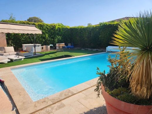 Villa in Saint-Cyr-sur-Mer, Var