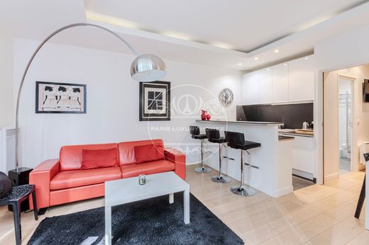 ﺷﻘﺔ ﻓﻲ Chatelet les Halles, Louvre-Tuileries, Palais Royal, Paris