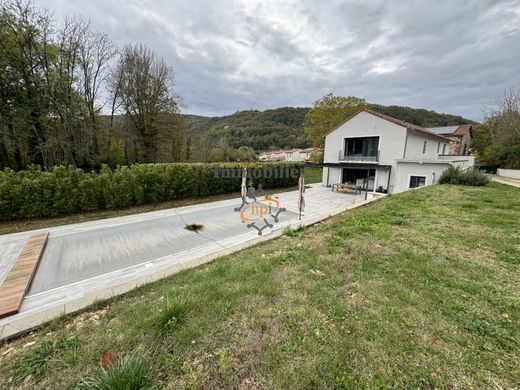 Casa de lujo en Saint-Affrique, Aveyron