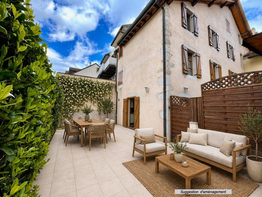 Apartament w Divonne-les-Bains, Ain