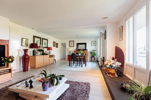 Apartment / Etagenwohnung in Bayonne, Pyrénées-Atlantiques