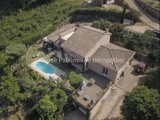 Luxury home in Sainte-Lucie de Porto-Vecchio, South Corsica