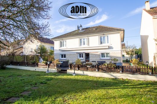 Luxury home in Champs-sur-Marne, Seine-et-Marne