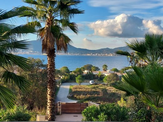 Porticcio, South Corsicaのアパートメント