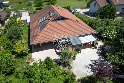 Casa di lusso a Cervens, Alta Savoia