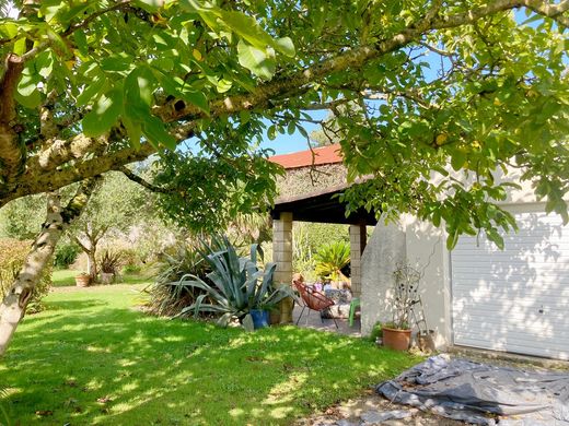 Casa di lusso a Le Pellerin, Loira Atlantica