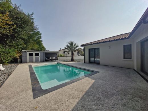 ‏בתי יוקרה ב  Villenave-d'Ornon, Gironde