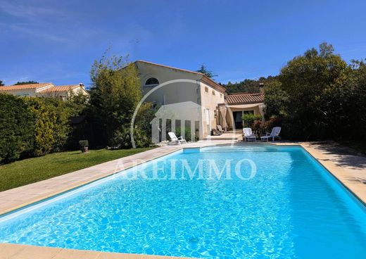 Luxury home in Grabels, Hérault