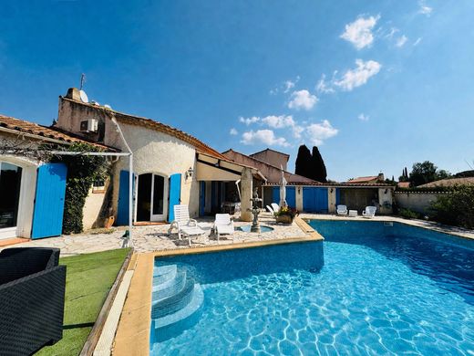 Luxury home in La Londe-les-Maures, Var