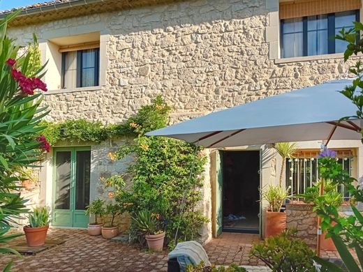 Villa in Uzès, Gard