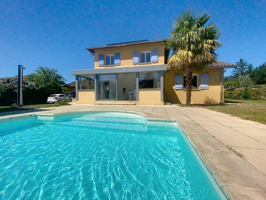 Casa de lujo en Montmerle-sur-Saône, Ain