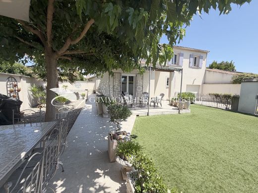 Villa à Althen-des-Paluds, Vaucluse