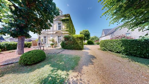 Neuvy-le-Roi, Indre-et-Loireの高級住宅