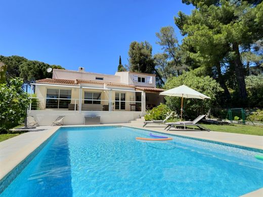 Villa in Saint-Vincent-de-Barbeyrargues, Hérault